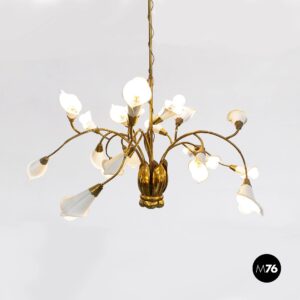 Lampadario in ottone e metallo bianco, 1950 ca.