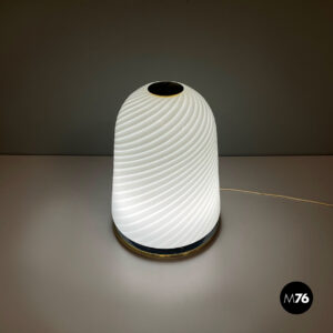 Lampada da tavolo in vetro opalino di Murano e ottone, 1970 ca.
