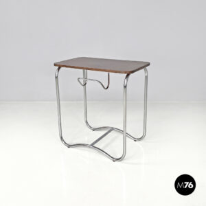 Tavolo da caffè con gancio portagiornali in legno e metallo, 1950 ca.