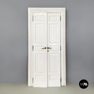 Porta a doppia anta in legno bianco, inizio 1900 ca.