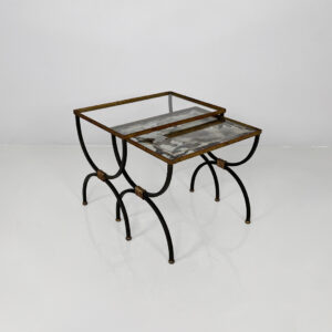 Tavoli da caffè impilabili in metallo e vetro, 1940 ca.