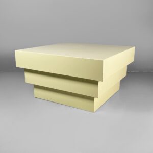 Piedistallo in legno, 1980 ca.