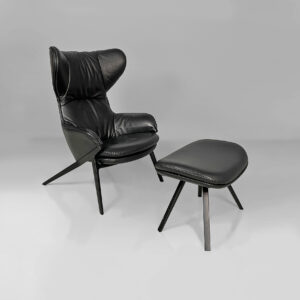 Poltrona P22 e pouf di Patrick Norguet per Cassina, 2010 ca.