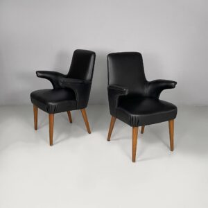 Poltrone in pelle nera e legno, 1960 ca.