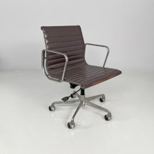 Sedia da ufficio EA108 di Charles e Ray Eames per ICF, 1970 ca.