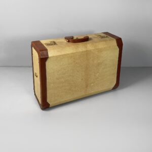 Valigia in pelle beige e marrone, 1960 ca.
