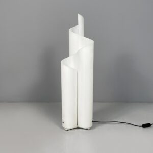 Lampada da tavolo Mezzachimera di Vico Magistretti per Artemide, 1970 ca.