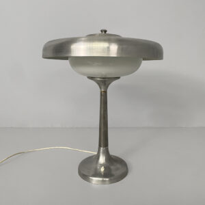 Lampada da tavolo in alluminio e vetro opalino, 1940 ca.