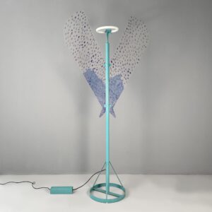 Lampada da terra Arcangelo Metropolitano di Ugo La Pietra, 1977
