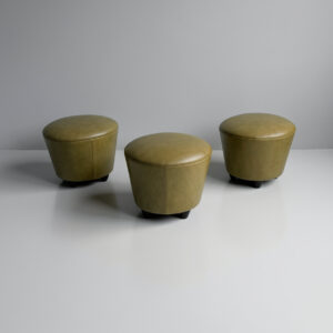 Pouf in similpelle verde, 1970 ca.