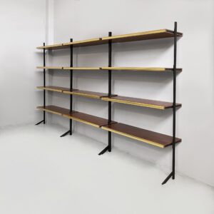 Libreria in legno, ottone e metallo nero, 1960 ca.