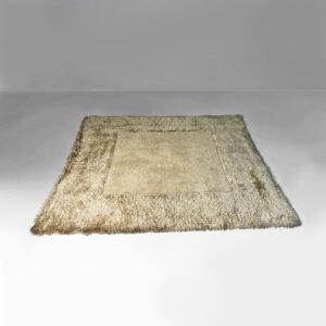 Tappeto a pelo corto e medio in beige, 1970 ca.